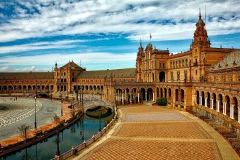 where-to-learn-spanish-spain.jpg